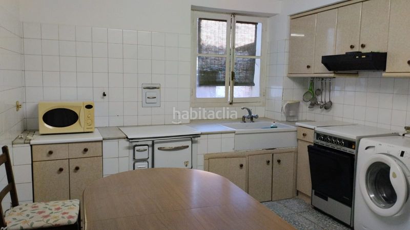 Foto 4d2b3ecc-7004-4797-bb59-04851eb6e40b. Casa adossada amb calefacció a Redal (El)