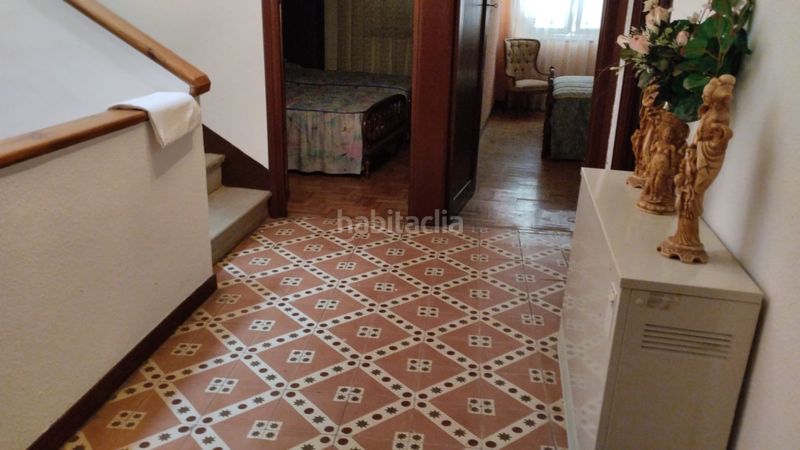 Foto e175f07e-d277-4d44-bf41-f54ba1208ad1. Casa aparellada a Redal (El)