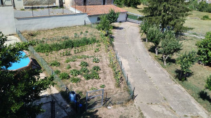 Foto abf1252b-ba97-405e-b25a-05f0ab4d8946. Casa amb calefacció aparcament a Pradillo