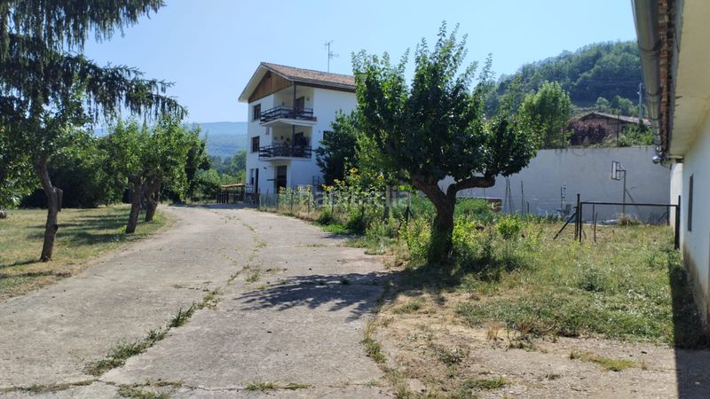 Foto c9d450fa-668c-444e-8991-740a57504bd9. Casa amb calefacció aparcament a Pradillo