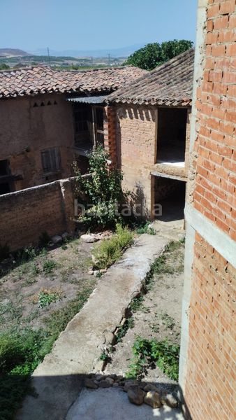 Foto c13ba5f0-6652-46cf-93bc-fff4525406c1. Casa adossada amb aparcament a Redal (El)