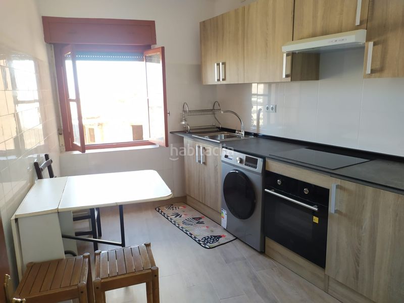 Foto c27f53fb-6c53-4f5c-9a9b-685d2ea061a3. Casa adossada amb aparcament a Redal (El)