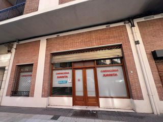 Lloguer Local Comercial a Oeste. Se alquila carniceria charcuteria completamente equipada complet