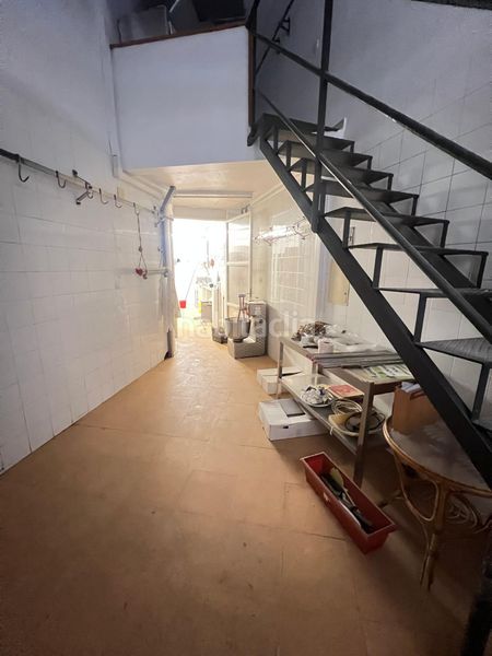 Foto 616e710a-bd05-4f0c-ac21-7ec6d9cf619b. Alquiler local comercial se alquila carniceria charcuteria completamente equipada completamente para comenzar a funcionar en Logroño