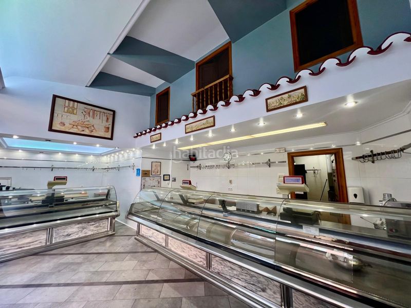 Foto 995357f2-f7d1-4928-adc8-8489b0887e9f. Alquiler local comercial se alquila carniceria charcuteria completamente equipada completamente para comenzar a funcionar en Logroño