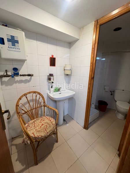 Foto ea89bce6-0217-4758-9160-be4a6c025b7e. Alquiler local comercial se alquila carniceria charcuteria completamente equipada completamente para comenzar a funcionar en Logroño