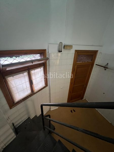 Foto fcc26fd5-da54-426d-a7ca-241b310e1afe. Alquiler local comercial se alquila carniceria charcuteria completamente equipada completamente para comenzar a funcionar en Logroño