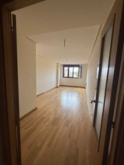 Etagenwohnung in Alberite. Ocasion y novedad en alberite piso luminoso con grandes posibili