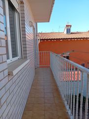 Appartement à Entrena. Ocasion y novedad en entrena a 10 minutos de logroño 3 habitacio