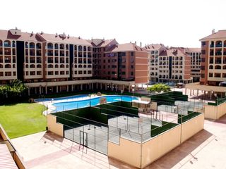 Rent Flat in San Adrián. Ocasion en alquiler en el residencial de lujo  san adrian en cal
