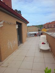 Attique à Villamediana de Iregua. Ocasion y novedad atico duplex en villamedianan con garaje y tra