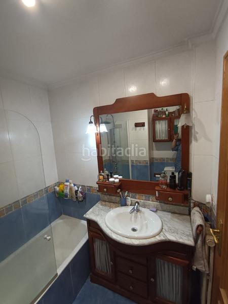 Foto 0fd76fbd-0a3f-46b3-b502-e63140858228. Pis amb calefacció a Jesuitas Logroño