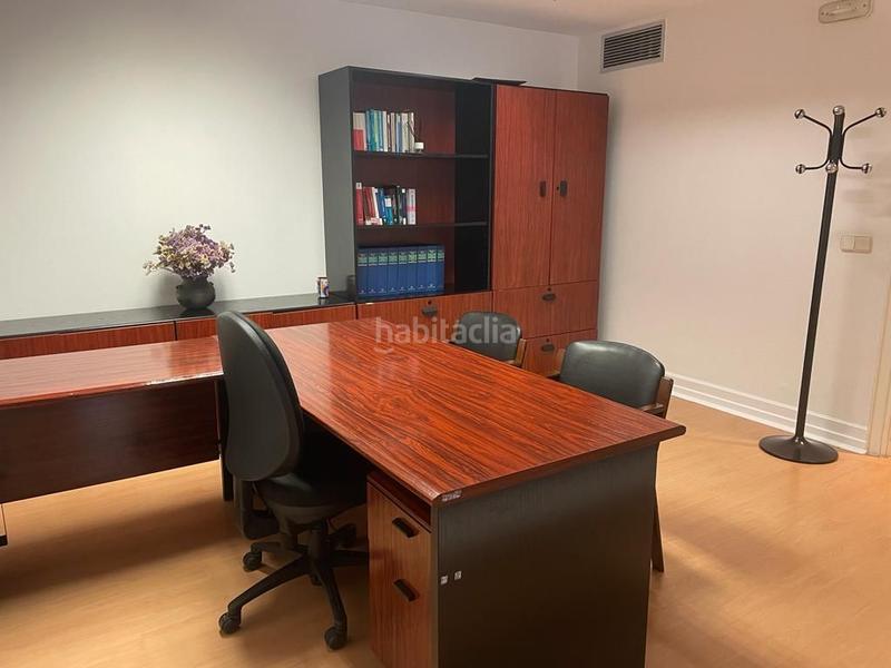 Foto 1672617f-5737-4e73-ba87-44d129a6cb65. Office space in Gran Via Logroño