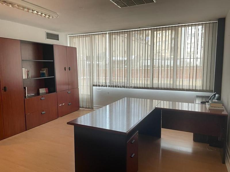 Foto be6e6e1c-255b-4578-bf35-00a8697a61e6. Office space in Gran Via Logroño