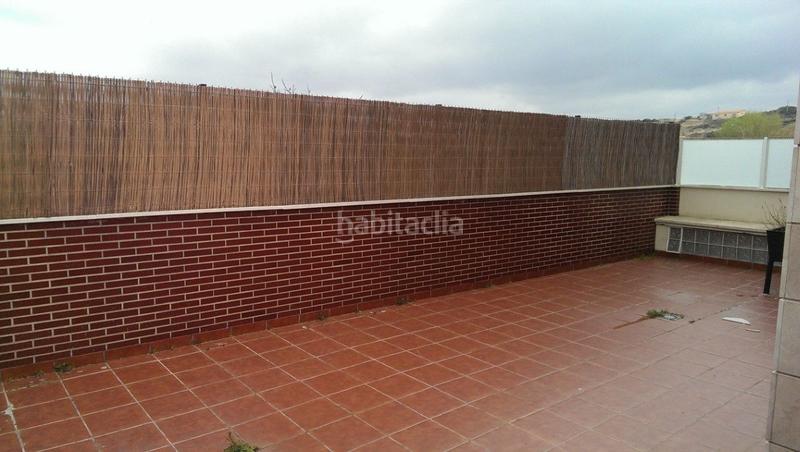 Foto 5309a1b7-d1e2-4b22-84df-22c504a2057e. Casa adossada amb calefacció aparcament a Entrena