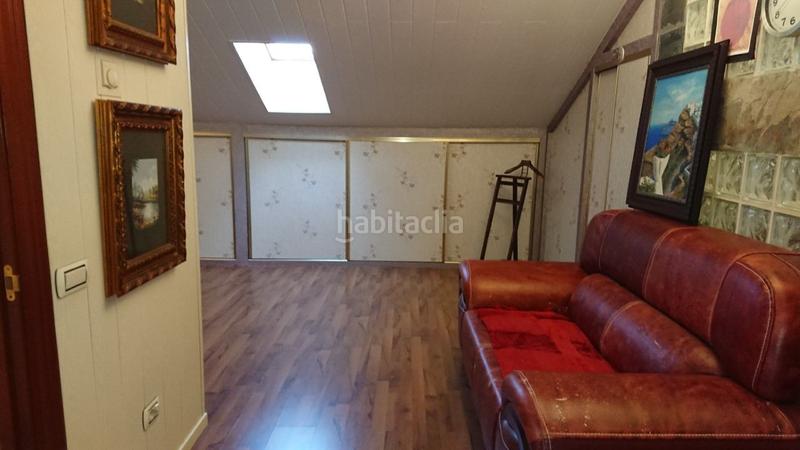 Foto 147e330b-cd52-42e6-8ee8-a70f83770e40. Casa pareada en Lardero