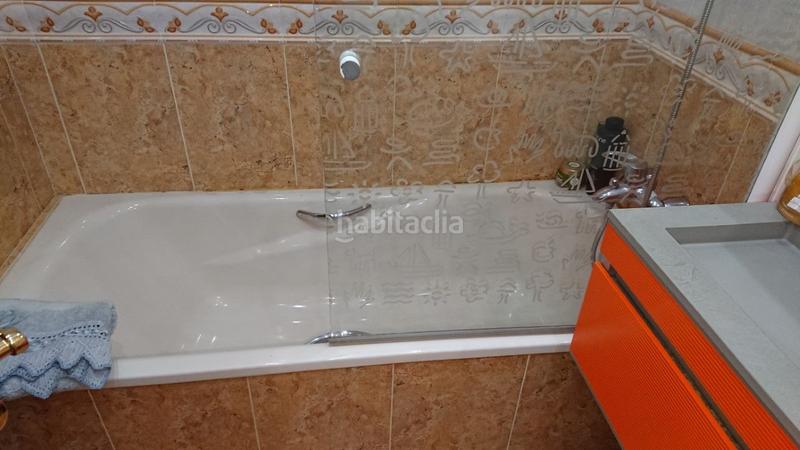 Foto 3edf73d3-fa33-4e89-a957-f18c9063e794. Casa pareada en Lardero