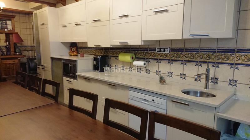 Foto 4d169515-099b-48e6-bfc7-55e42e623ac5. Casa pareada en Lardero