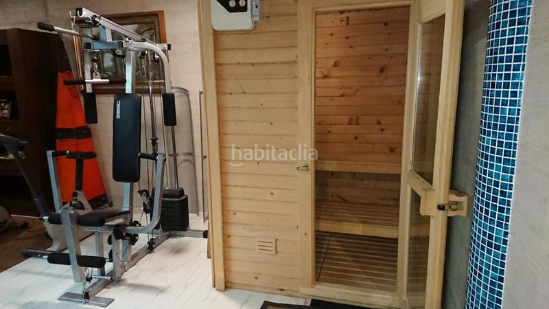 Foto c0a8c00b-5b6b-47d0-bf13-e1ef3f3ddd9a. Casa pareada en Lardero