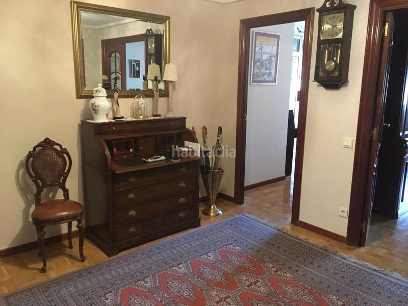 Foto ad0afe49-350c-4ca7-b55d-f84b56cc2100. Pis amb calefacció aparcament a Gran Via Logroño