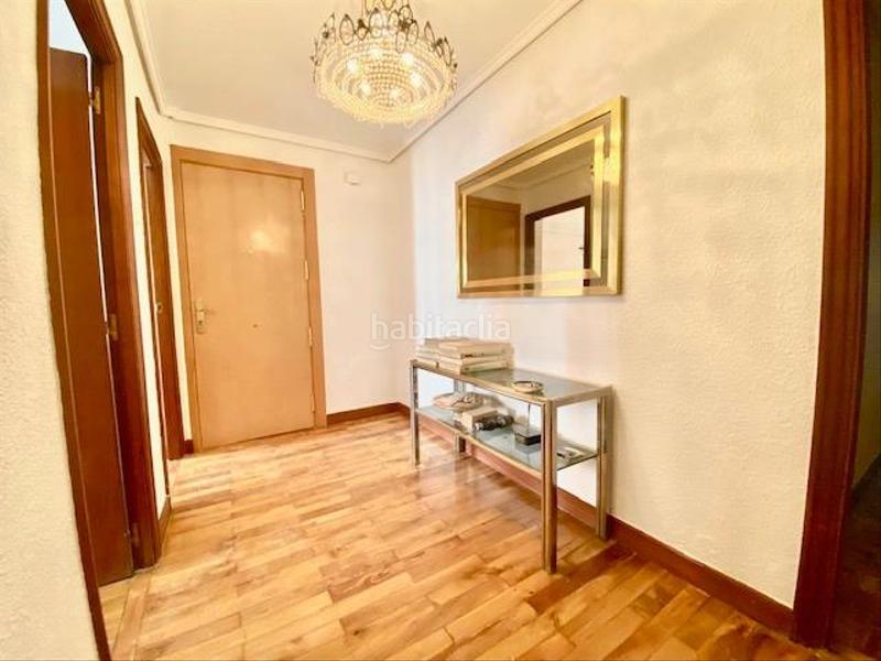 Foto f998b03e-c841-45ac-9aab-db17a4cd9856. Location appartement avec chauffage dans Segundo Ensanche Pamplona / Iruña