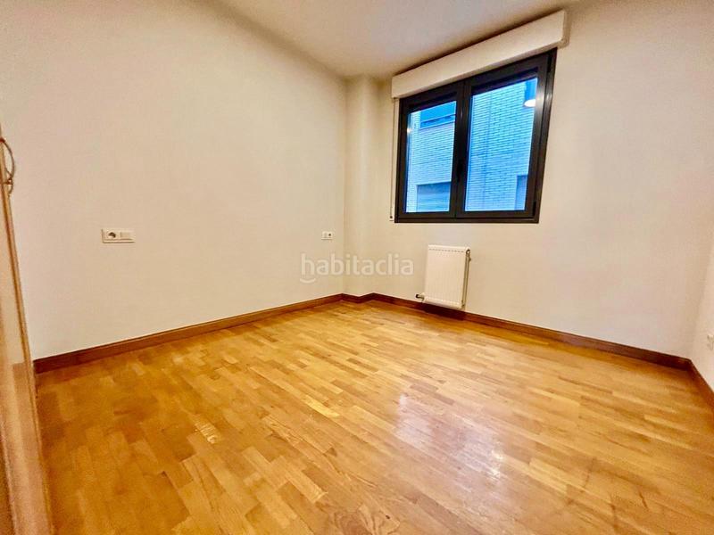 Foto 521e3eca-99ff-4843-bf12-ee718939b195. Pis amb calefacció aparcament a Rochapea Pamplona / Iruña