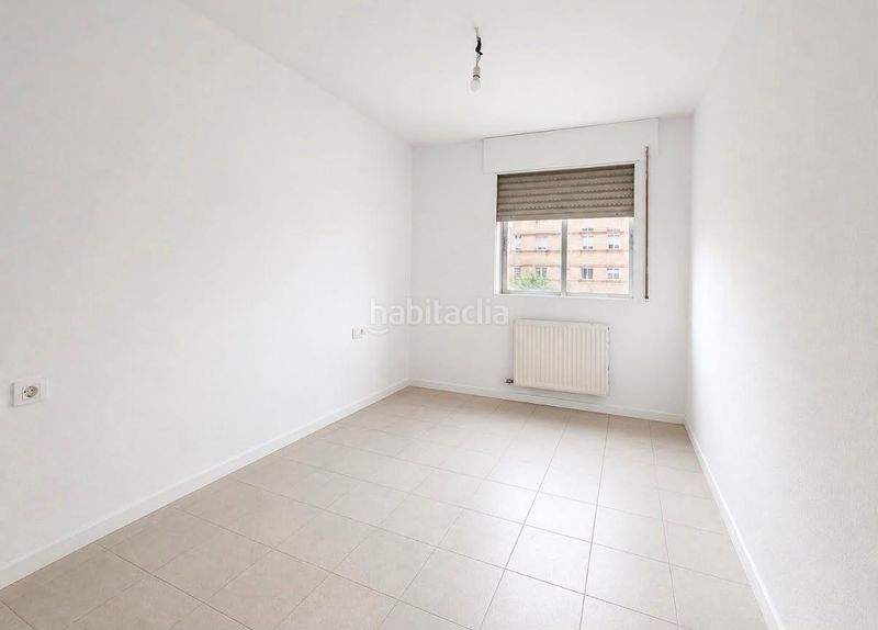 Foto a3e6f349-313e-49c1-8bd5-d27e51ae8d3d. Pis a Barañáin / Barañain