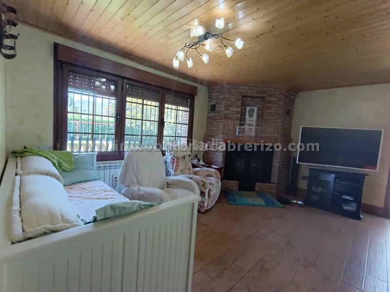 Foto 0f1ef08b-8ab8-4004-8bc9-cc02b0eb2835. Chalet con camino riscaldamento parcheggio piscina in Nalda