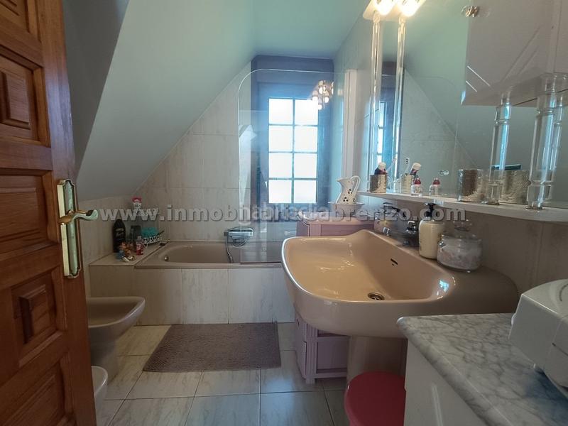 Foto 1d6f1826-7b3c-4f36-bbee-effd4c34eb13. Chalet con camino riscaldamento parcheggio piscina in Nalda