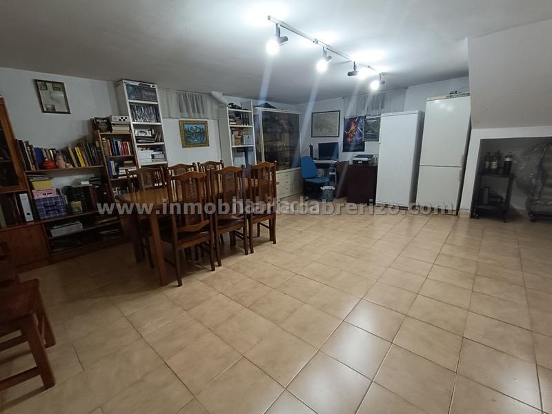 Foto 1fae48e8-21b0-4ffd-a19c-a3a556e52fed. Chalet con camino riscaldamento parcheggio piscina in Nalda