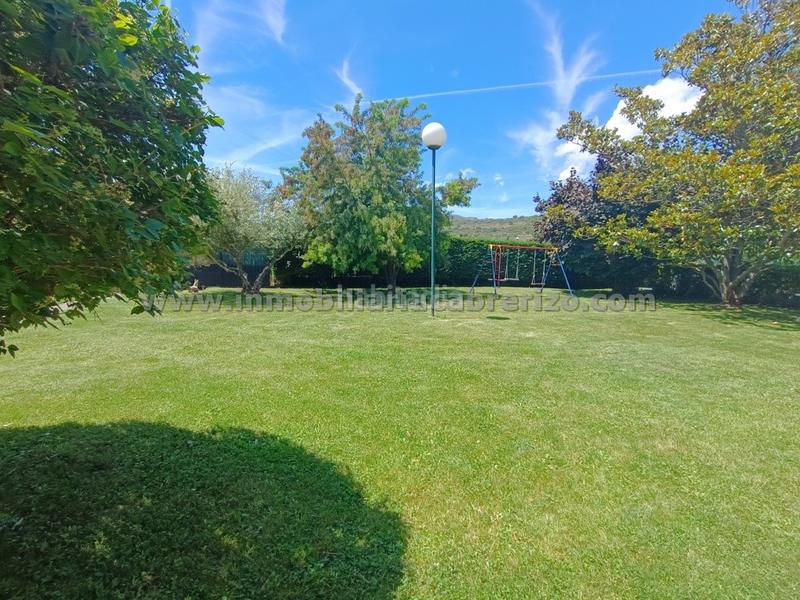 Foto 45133082-f636-4117-bd93-6146a055d3f0. Chalet con camino riscaldamento parcheggio piscina in Nalda