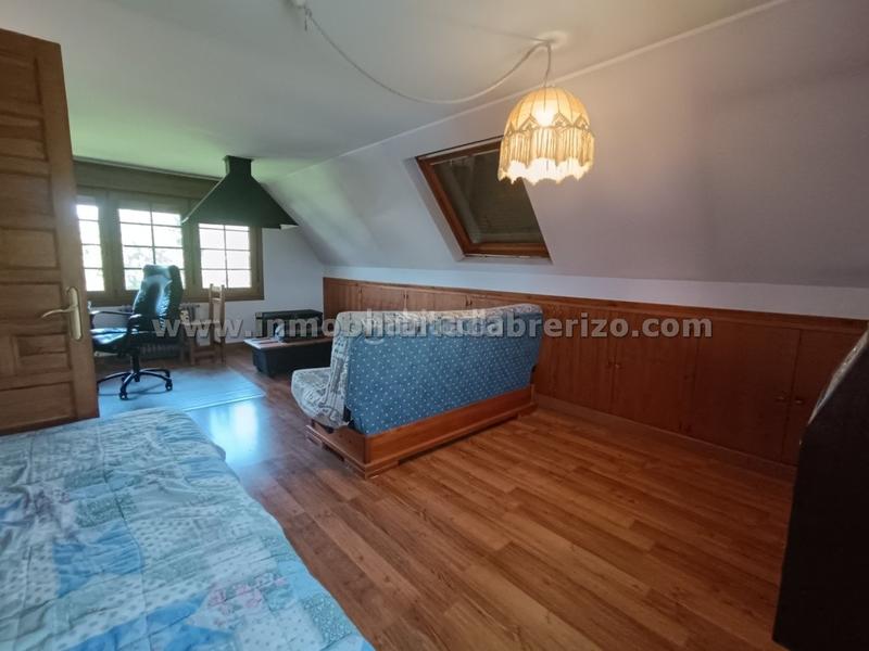 Foto 6d078174-ef96-4179-8b97-23c026294af5. Chalet con camino riscaldamento parcheggio piscina in Nalda