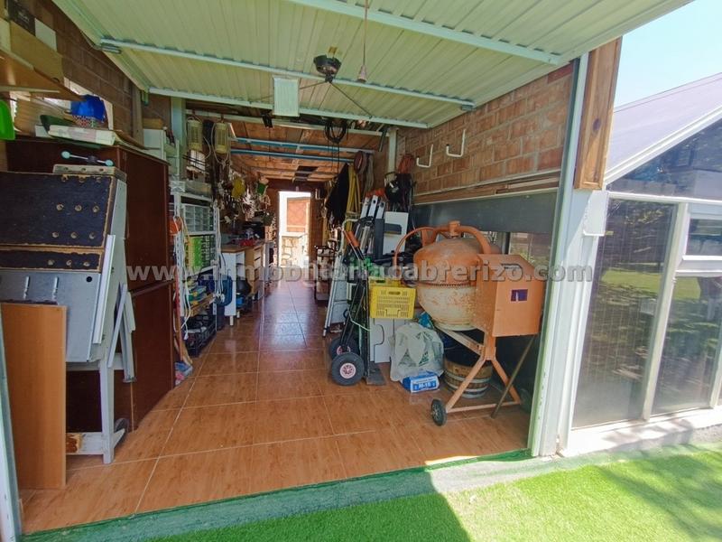 Foto 73ded30f-98c3-492f-9542-52e16c4cf4fe. Chalet con camino riscaldamento parcheggio piscina in Nalda