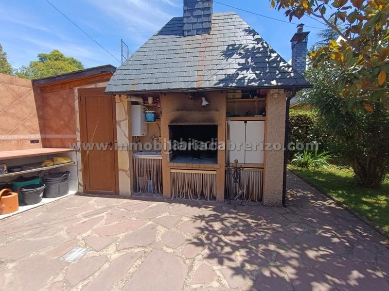 Foto cd5e9b2b-4c05-4a75-9638-33f638fe3dff. Chalet con camino riscaldamento parcheggio piscina in Nalda