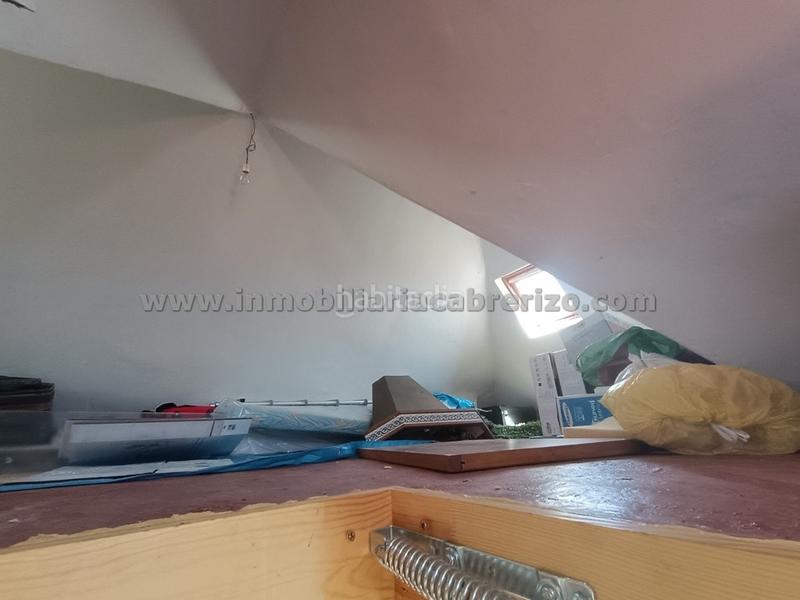 Foto eacfc50a-16d2-447a-93a0-1bc432de0882. Chalet con camino riscaldamento parcheggio piscina in Nalda