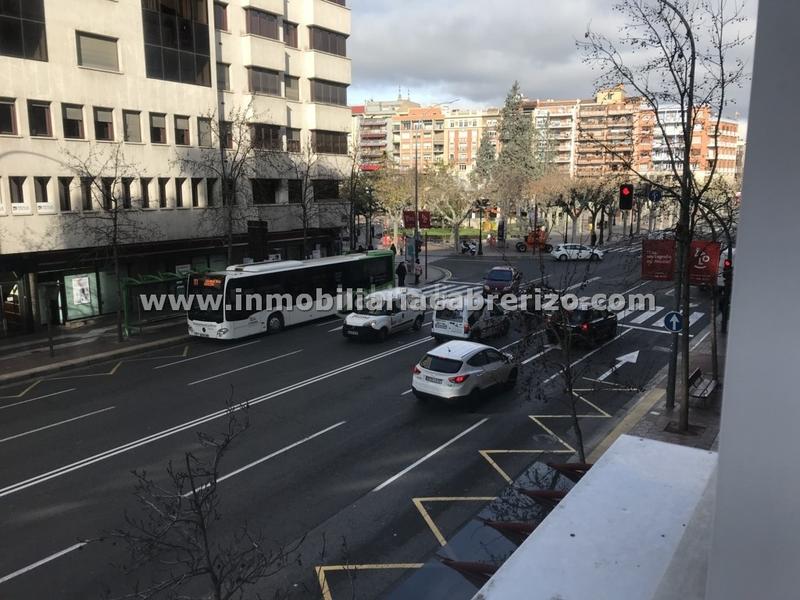 Foto f2e89731-60b9-4ef0-8d34-8acb0c5bef9d. Lloguer oficina amb calefacció a Gran Via Logroño