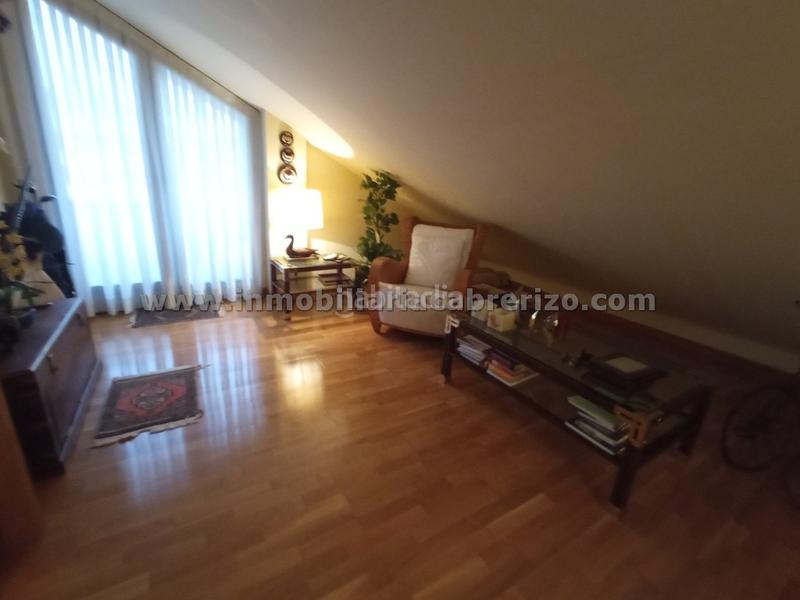 Foto 0def72bc-91f2-4f1c-a3ee-1659cc8404f9. Chalet dans avenida de madrid 117j dans Avenida Madrid Logroño