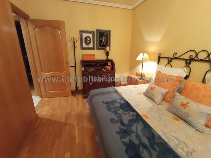 Foto 360617ac-a106-4d62-a061-917a0e276121. Chalet dans avenida de madrid 117j dans Avenida Madrid Logroño