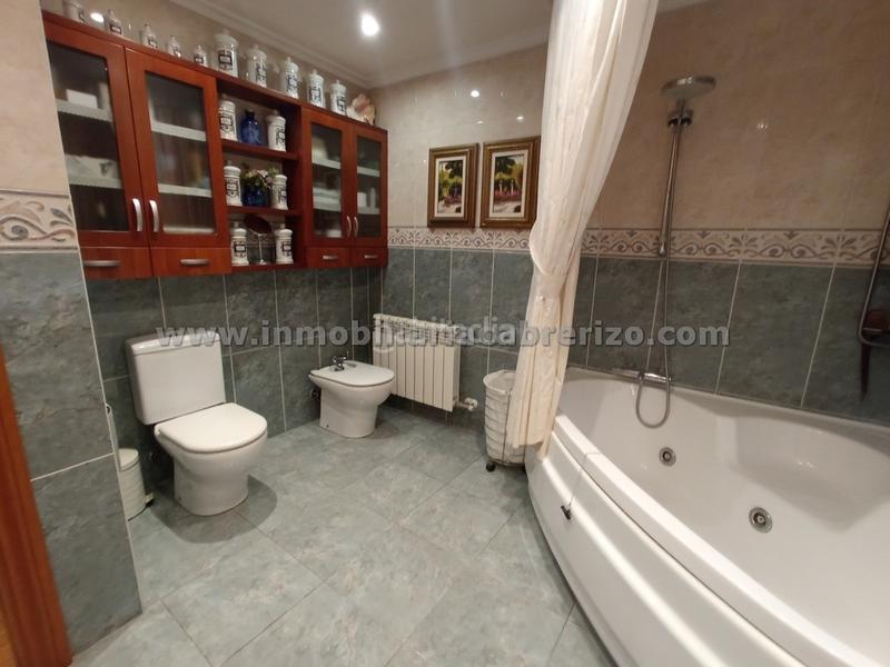 Foto 4a105fee-eb84-40d8-8064-be4cda3397d9. Chalet dans avenida de madrid 117j dans Avenida Madrid Logroño