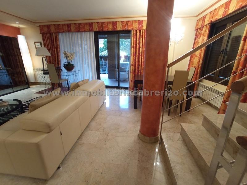 Foto 94d513b8-c553-44f9-9625-041c9d3ef876. Chalet dans avenida de madrid 117j dans Avenida Madrid Logroño