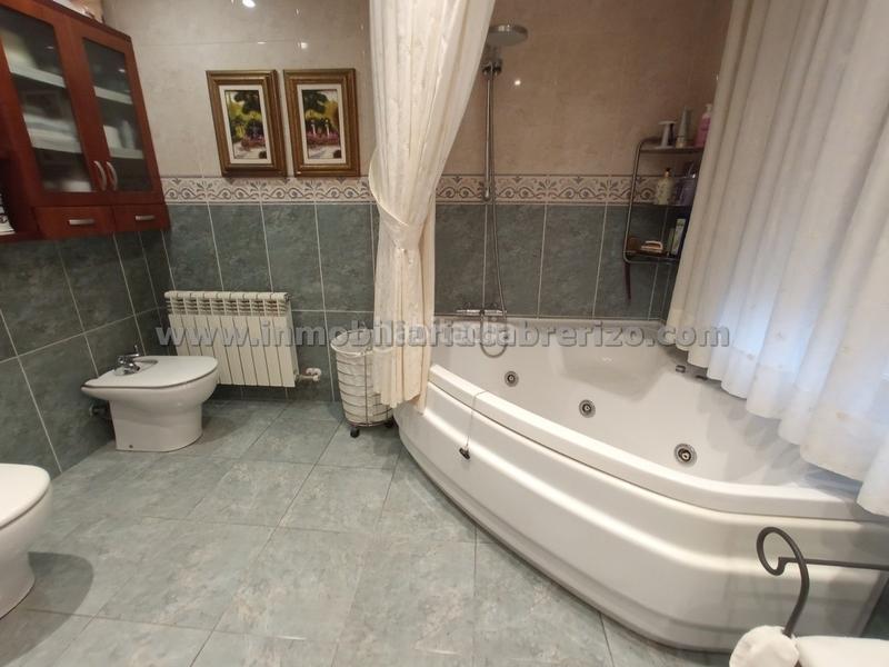 Foto 9a43ece9-1de7-4e97-a308-b75695cd8e01. Chalet dans avenida de madrid 117j dans Avenida Madrid Logroño