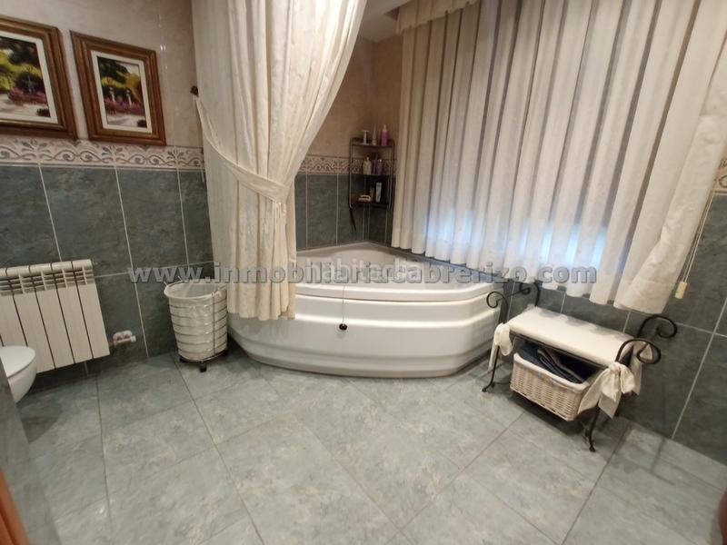 Foto b30f24af-fff6-483e-a8de-edbc4ee8be74. Chalet dans avenida de madrid 117j dans Avenida Madrid Logroño