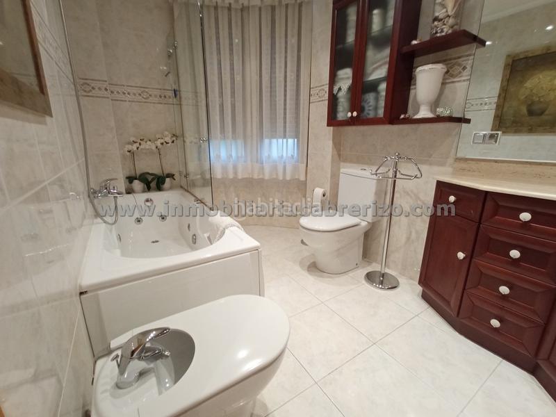 Foto e9faf470-45c9-4205-94f2-52b39f9d2900. Chalet dans avenida de madrid 117j dans Avenida Madrid Logroño