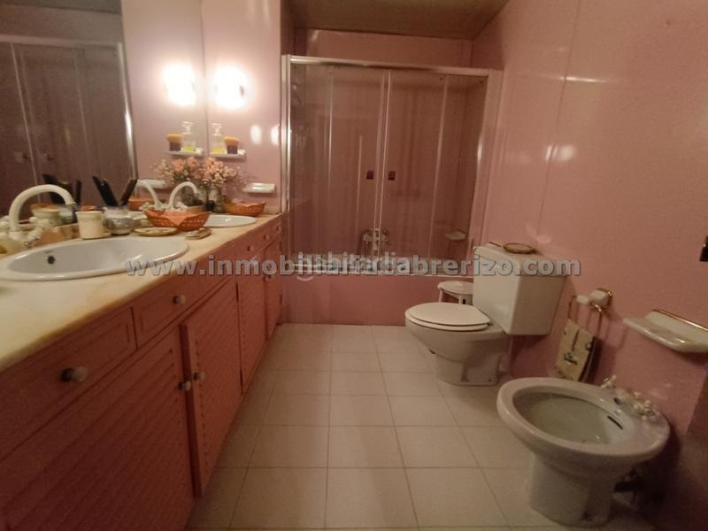 Foto 0d960c78-4be6-4a24-85aa-2fa3fbbc50b8. Etagenwohnung mit heizung in Gran Via Logroño