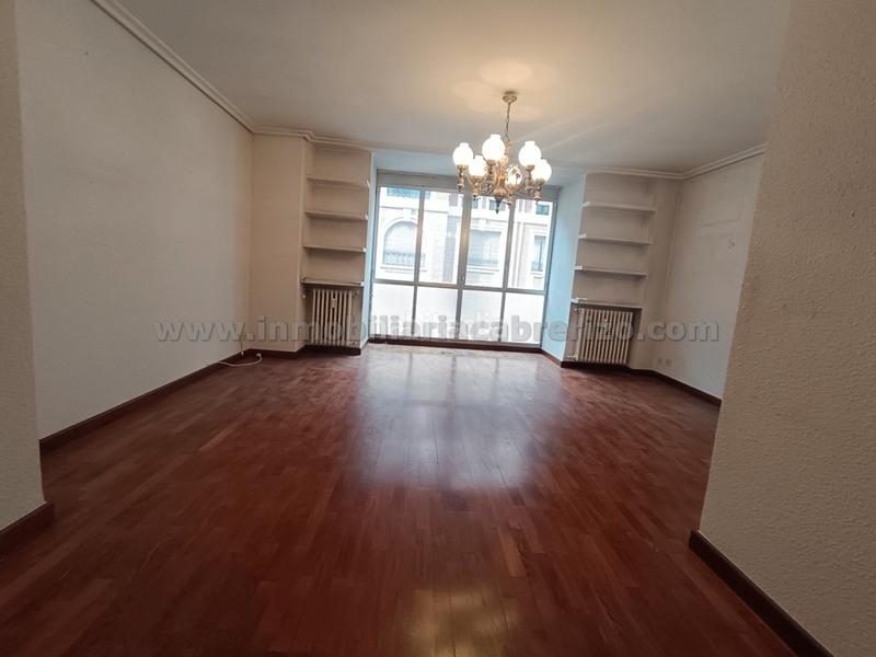 Foto d5743786-6647-42f9-9a85-ae8eaa8b5cc2. Flat with heating in Gran Via Logroño