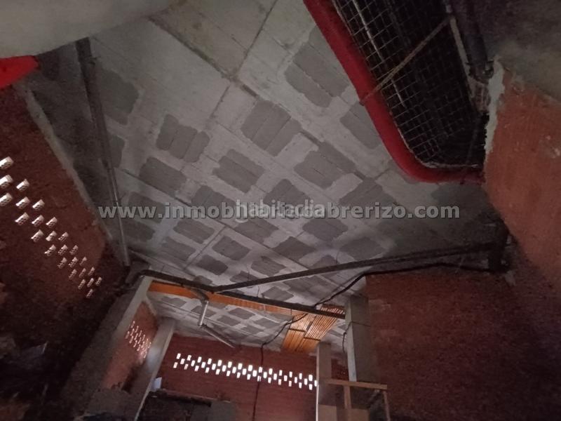 Foto e73ea7f0-0b78-480a-be42-ea051e20b5a7. Local comercial en Los Lirios Logroño