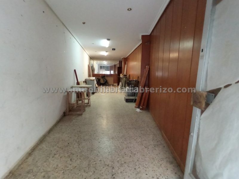 Foto 33f6124e-8da2-4854-820c-67a41eccd9e8. Local comercial a Oeste Logroño