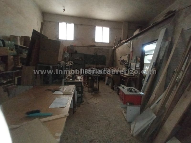 Foto c320de03-c3e1-45e5-8b76-0d62e5d816d8. Local comercial a Oeste Logroño