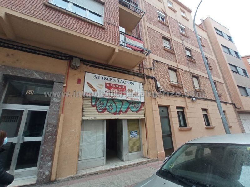 Foto d1b00964-6f3d-44f0-9e0e-0f9429417d92. Local comercial a Oeste Logroño
