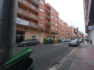 Locale commerciale in Calle Ronda de los Cuarteles